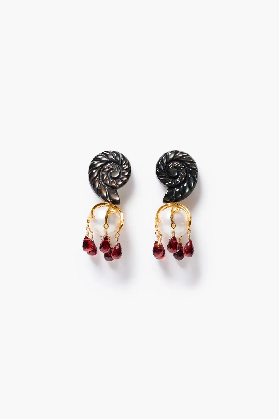 Nautilus Drop Earrings Black MOP